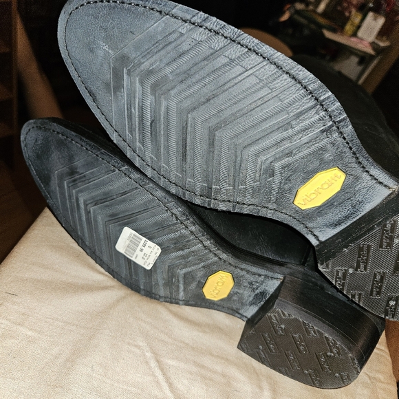 NWT Tony Lama Men's Black Oiled Cowhide work boots, size 11, Vibram soles - Picture 10 of 14